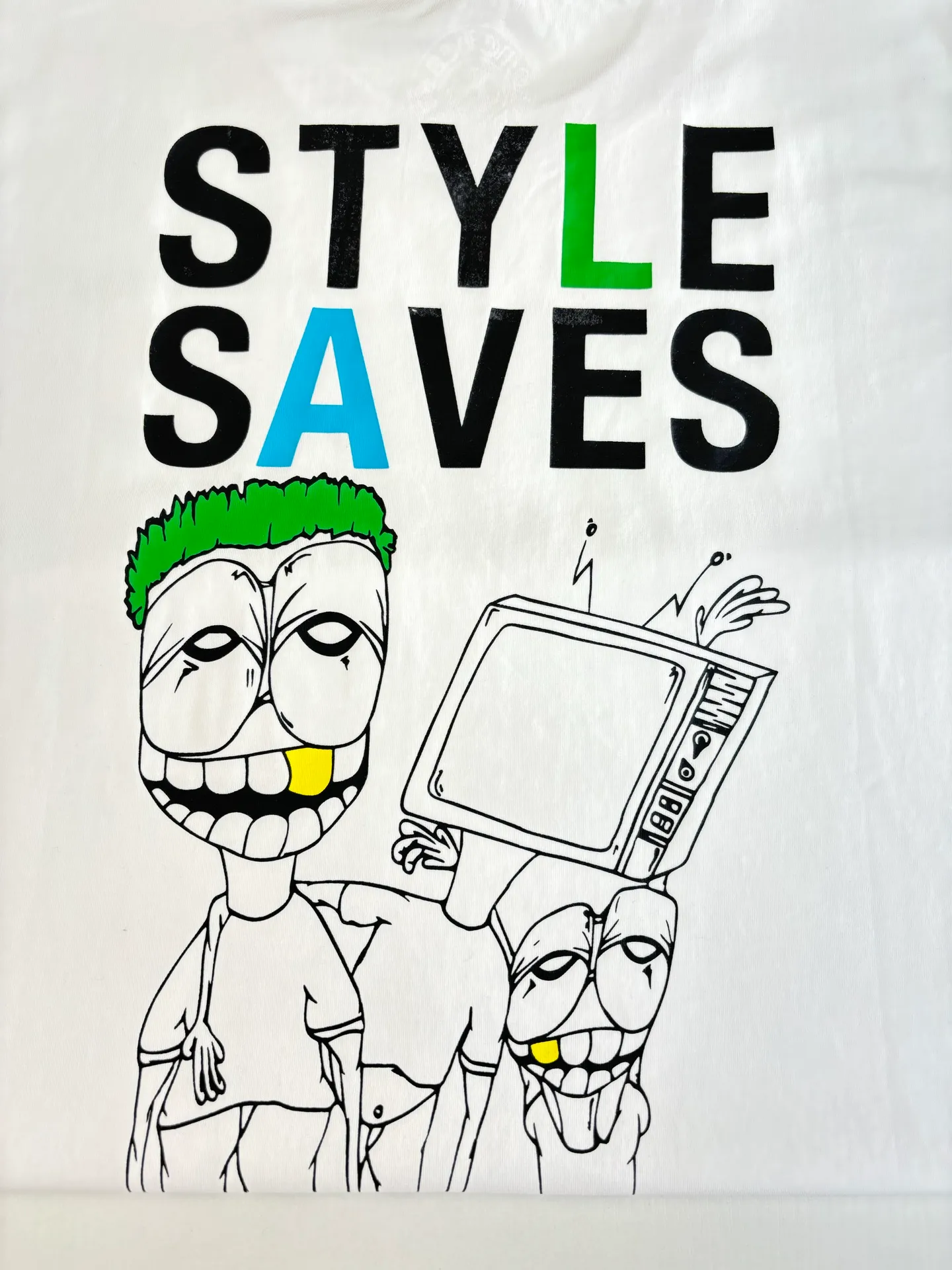 🅿️270 Come Hearts*/Cro Hearts 25Ss new villain graffiti letter short-sleeved T-shirt uses screen printing. The exquisite small logo on the front of the T-shirt cleverly integrates brand elements through screen printing, low-key yet recognizable. The back "STYLE SAVES" is paired with interesting cartoon patterns. The colors are bright and the lines are clear. Whether it is the edge of the letters or the outline of the cartoon image, it can be delicately presented, highlighting the unique trend attitude and fashion taste. Size: S/M/L